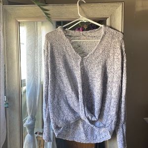 Long sleeve grey knit sweater